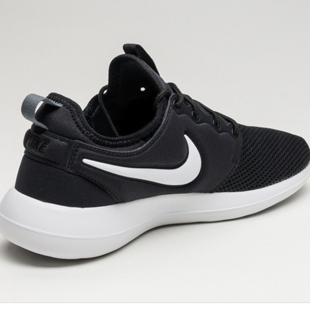 Nike men roshe 2